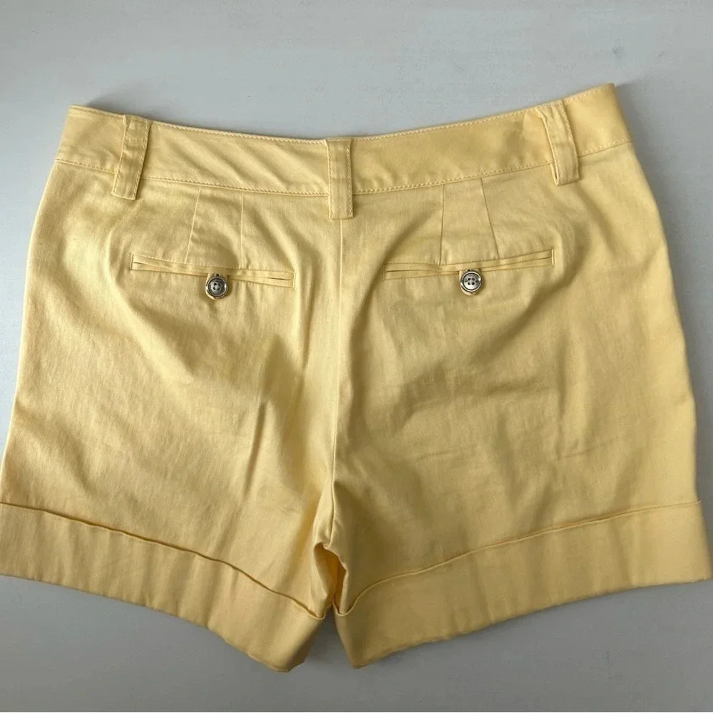 White House  Black Market Shorts Cuffed Yellow Size 2 - Picture 14 of 15